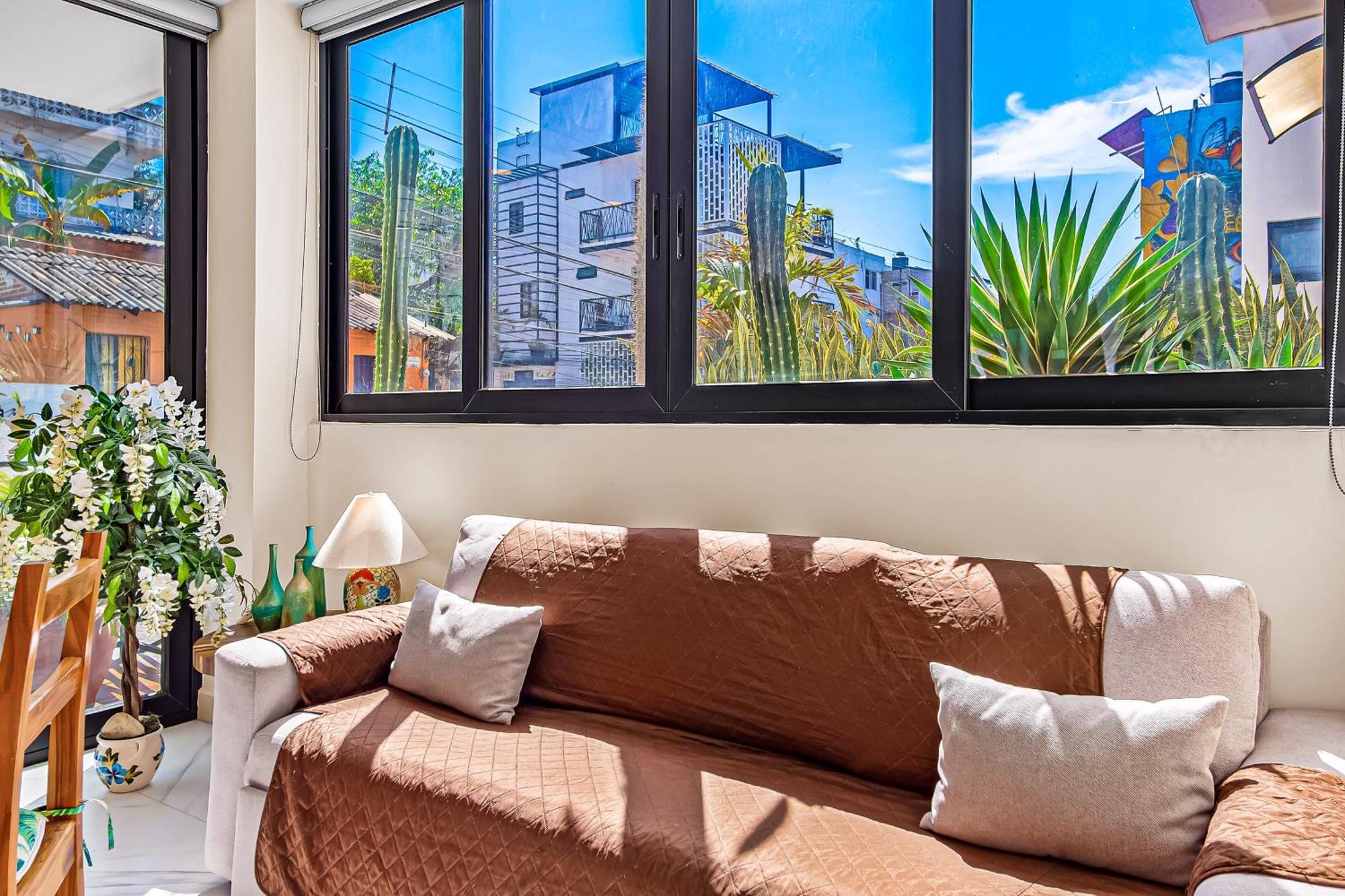 Horizon Cinco Apartment *